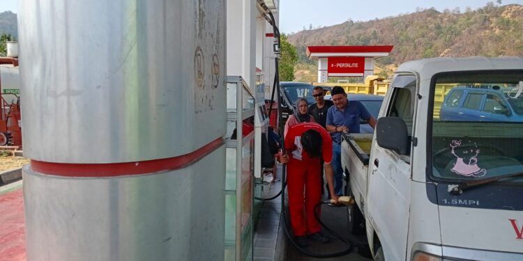 Antrian SPBU Kosio Normal Lancar Dan Aman