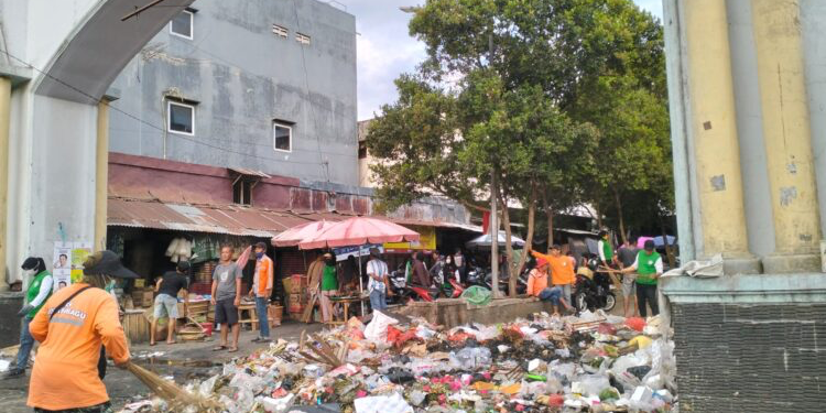DLH Kotamobagu Ingatkan Warga Soal Sampah di Pasar