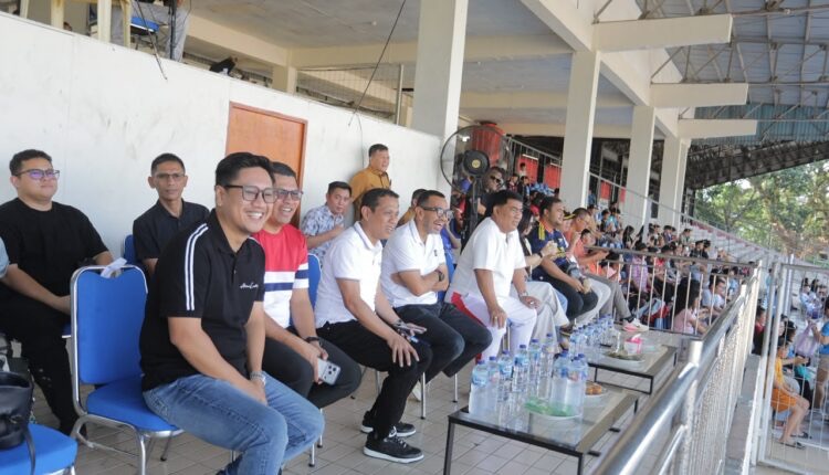 Dari Tribun Klabat, Wali Kota dan Wawali Beri Dukungan untuk Persikokot