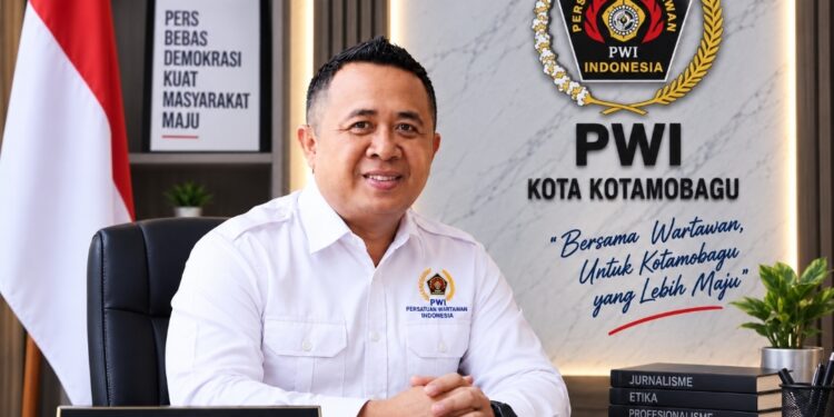 Konni Balamba Buka Pintu PWI Kotamobagu, Ajak Wartawan Perkuat Profesionalisme