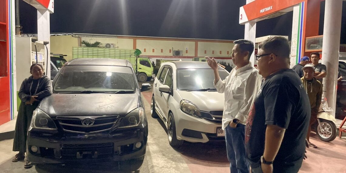 Keluhan Antrean BBM Bersubsidi, Bupati Iskandar Kamaru Sidak SPBU Soguo